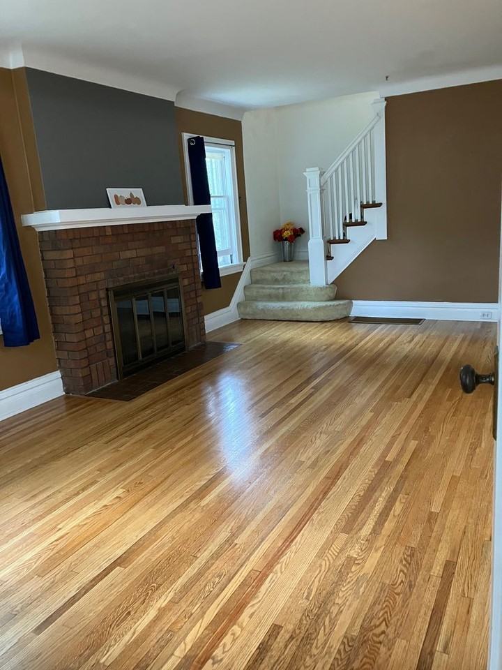 226 W Kent Rd - Photo 4 of 25