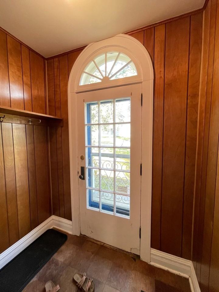 226 W Kent Rd - Photo 6 of 25