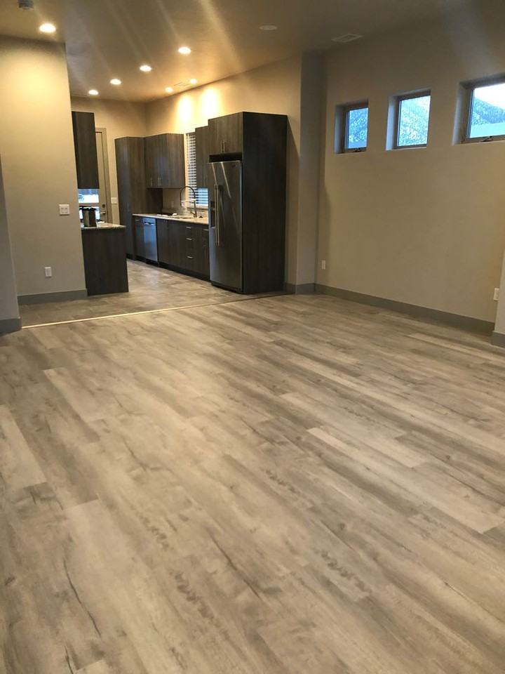 1121 Agate Ln - Photo 2 of 4