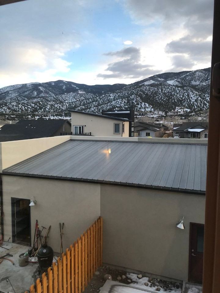 1121 Agate Ln - Photo 3 of 4