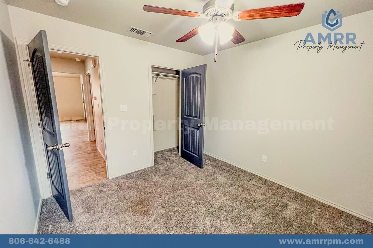 708 Hillshire Ave - Photo 6 of 18