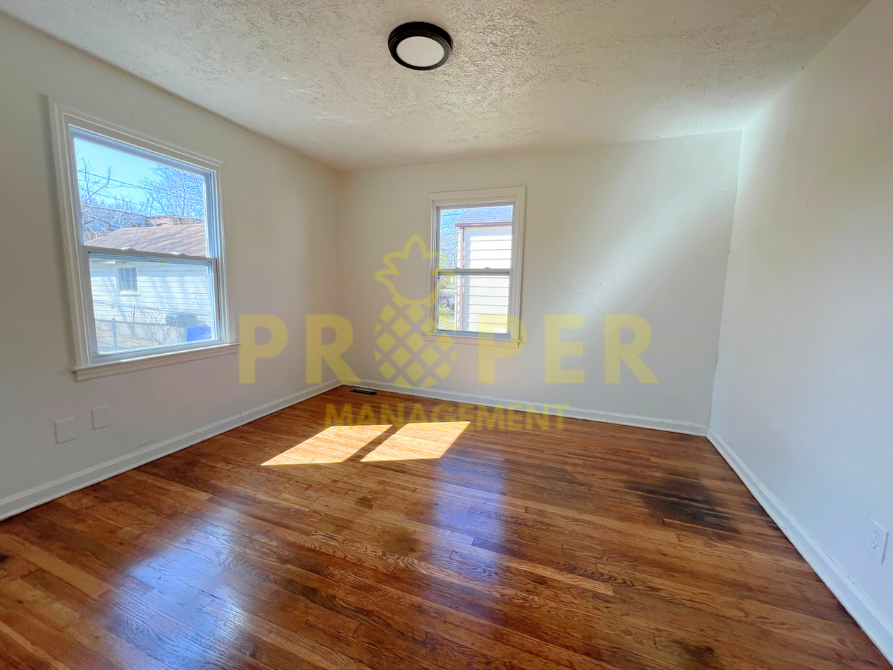 3728 West 2nd Street - Photo 3 of 9