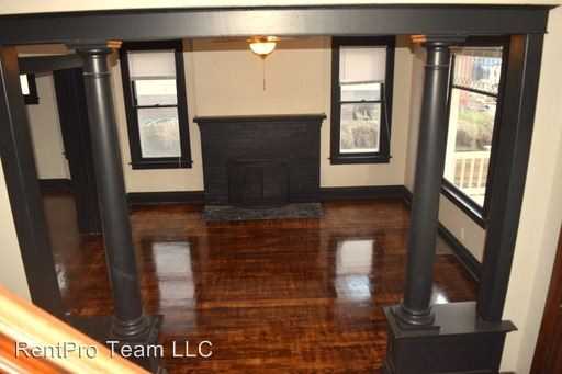 736 14th St - Photo 3 of 11