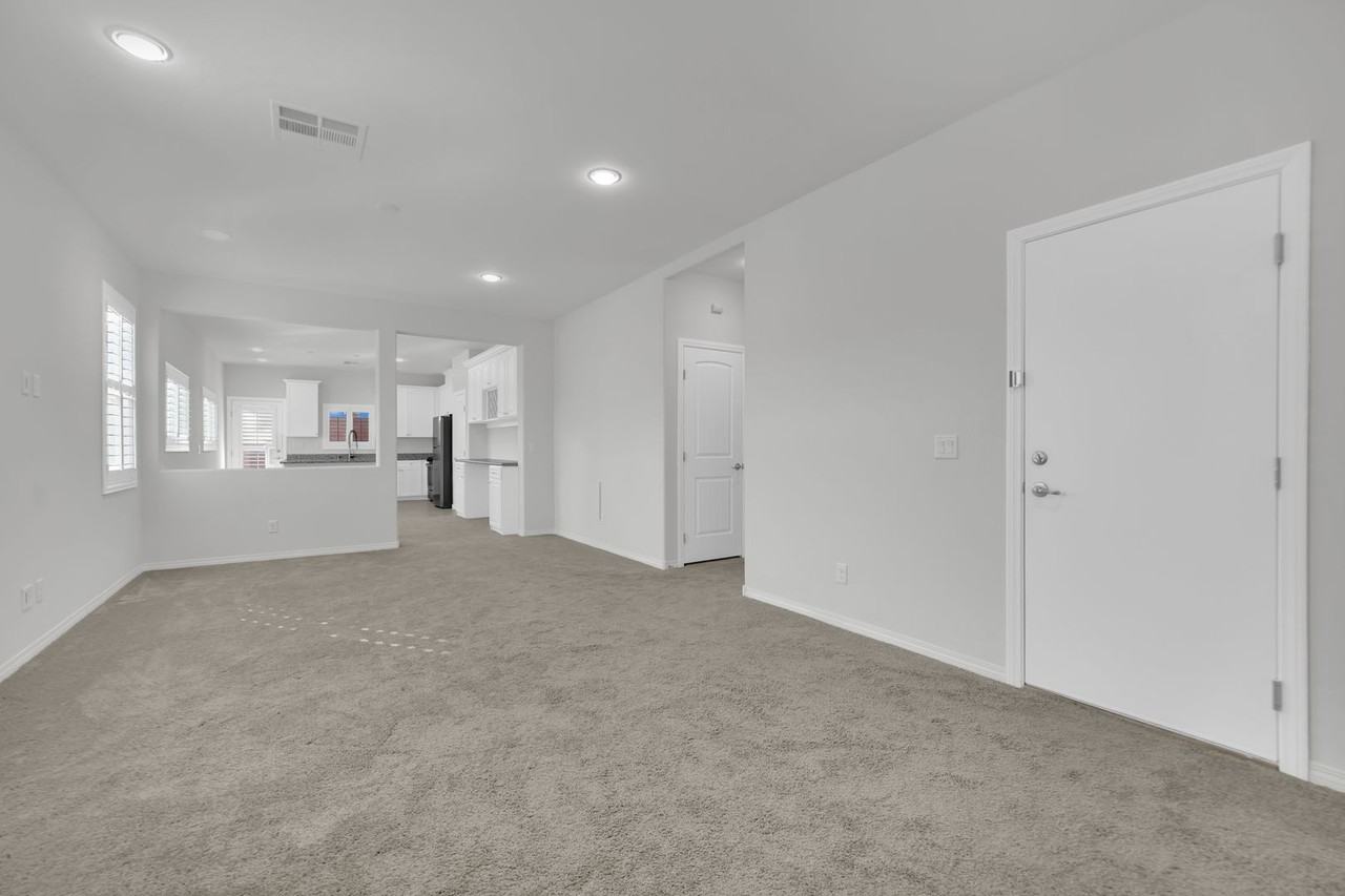 5879 Alcott Grove Ct - Photo 4 of 36