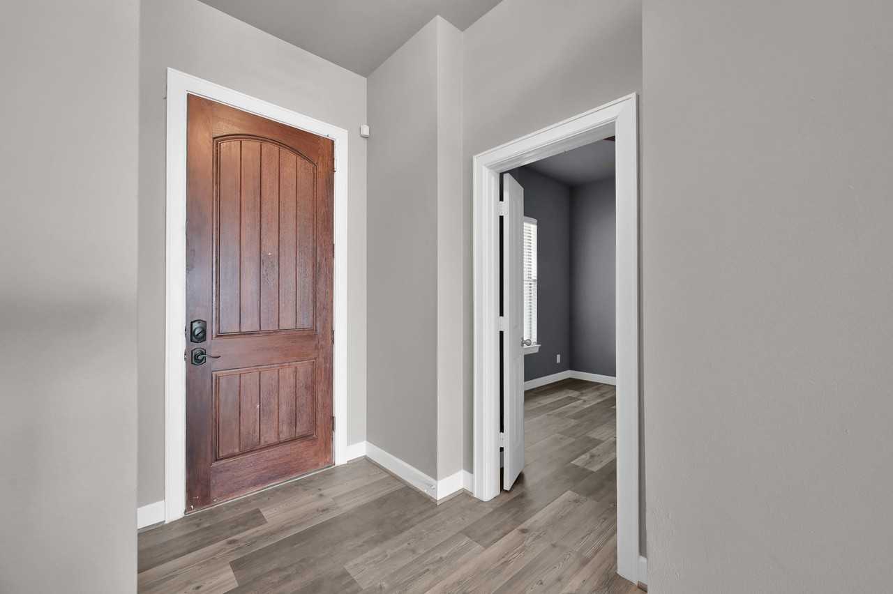 17040 W Fm 1097 Rd #4203 - Photo 6 of 42
