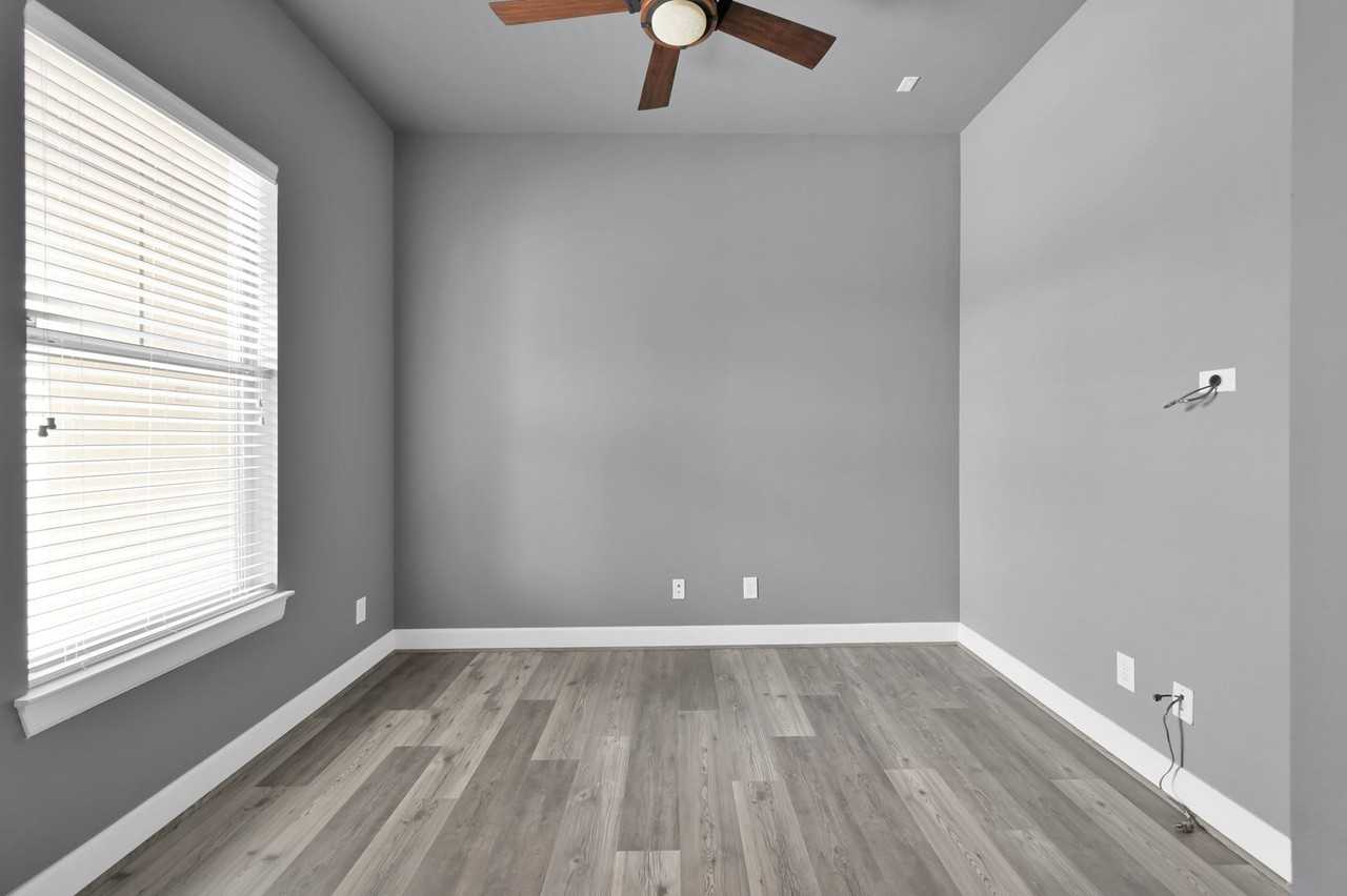 17040 W Fm 1097 Rd #4203 - Photo 7 of 42