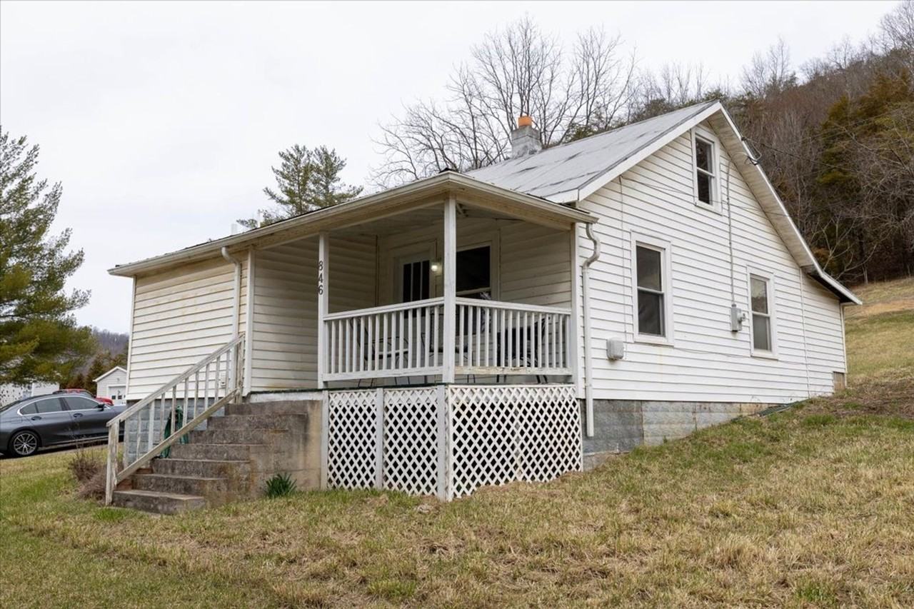 846 Den Hill Rd - Photo 3 of 16