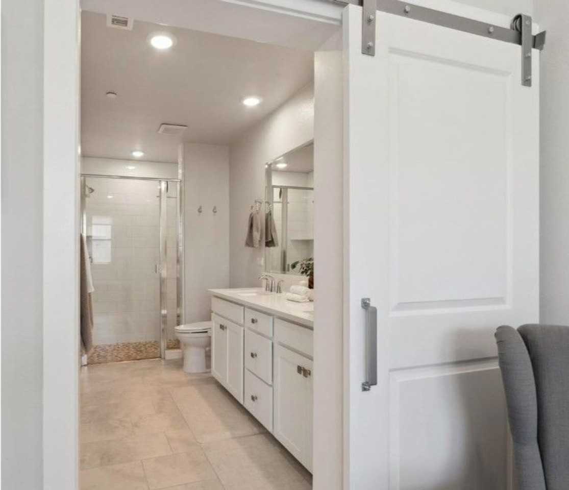 1661 Spring St #412 - Photo 6 of 24
