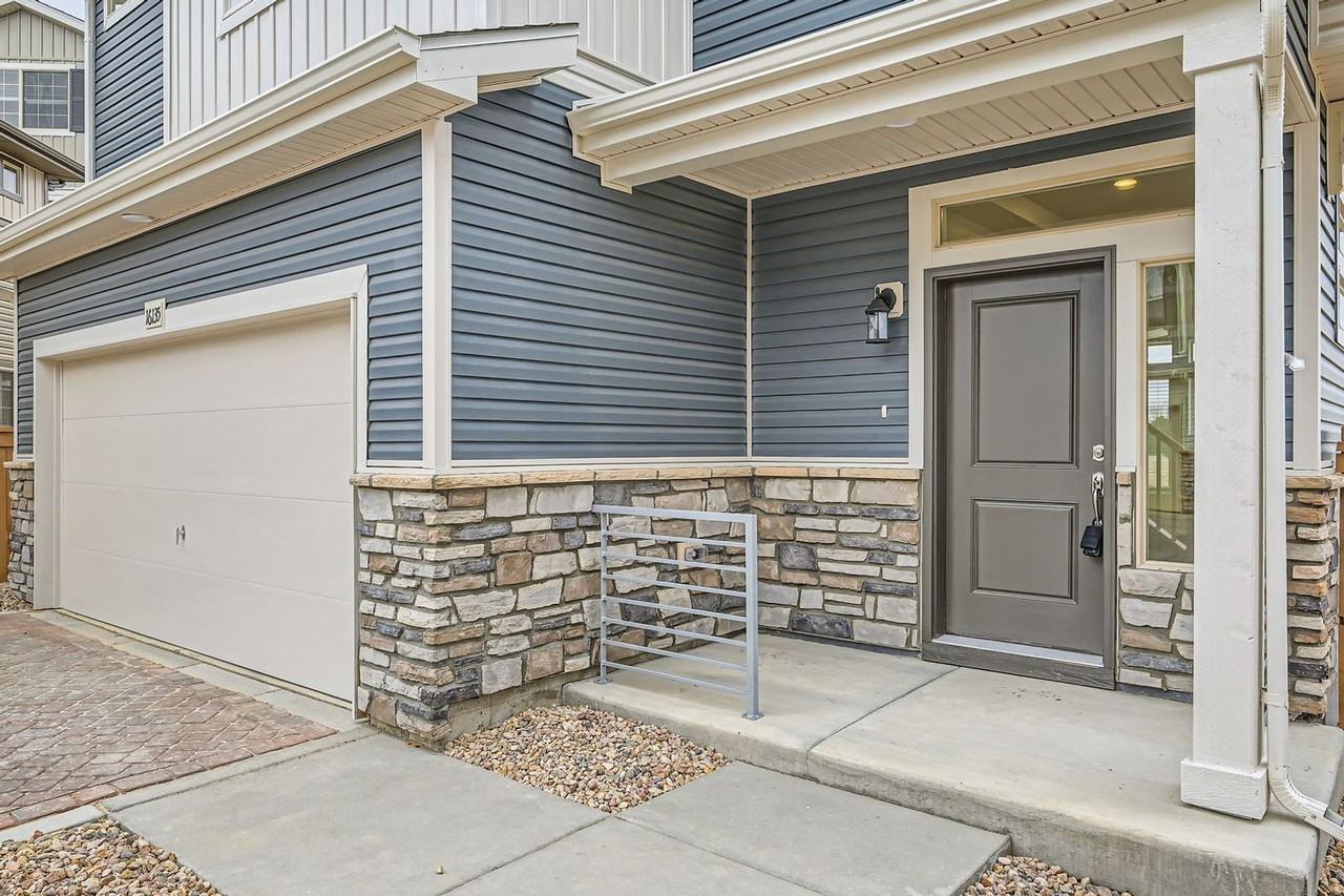 16135 E 111th Dr - Photo 2 of 22