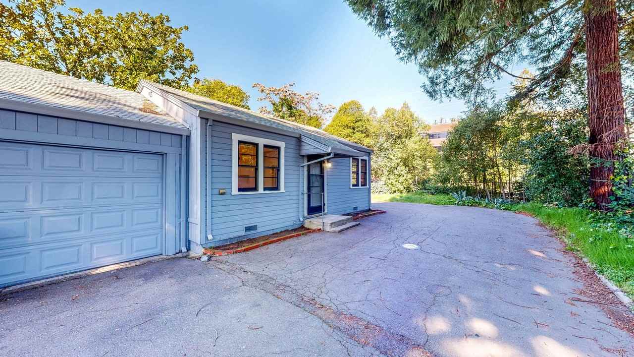 495 Sonoma Ave - Photo 2 of 31