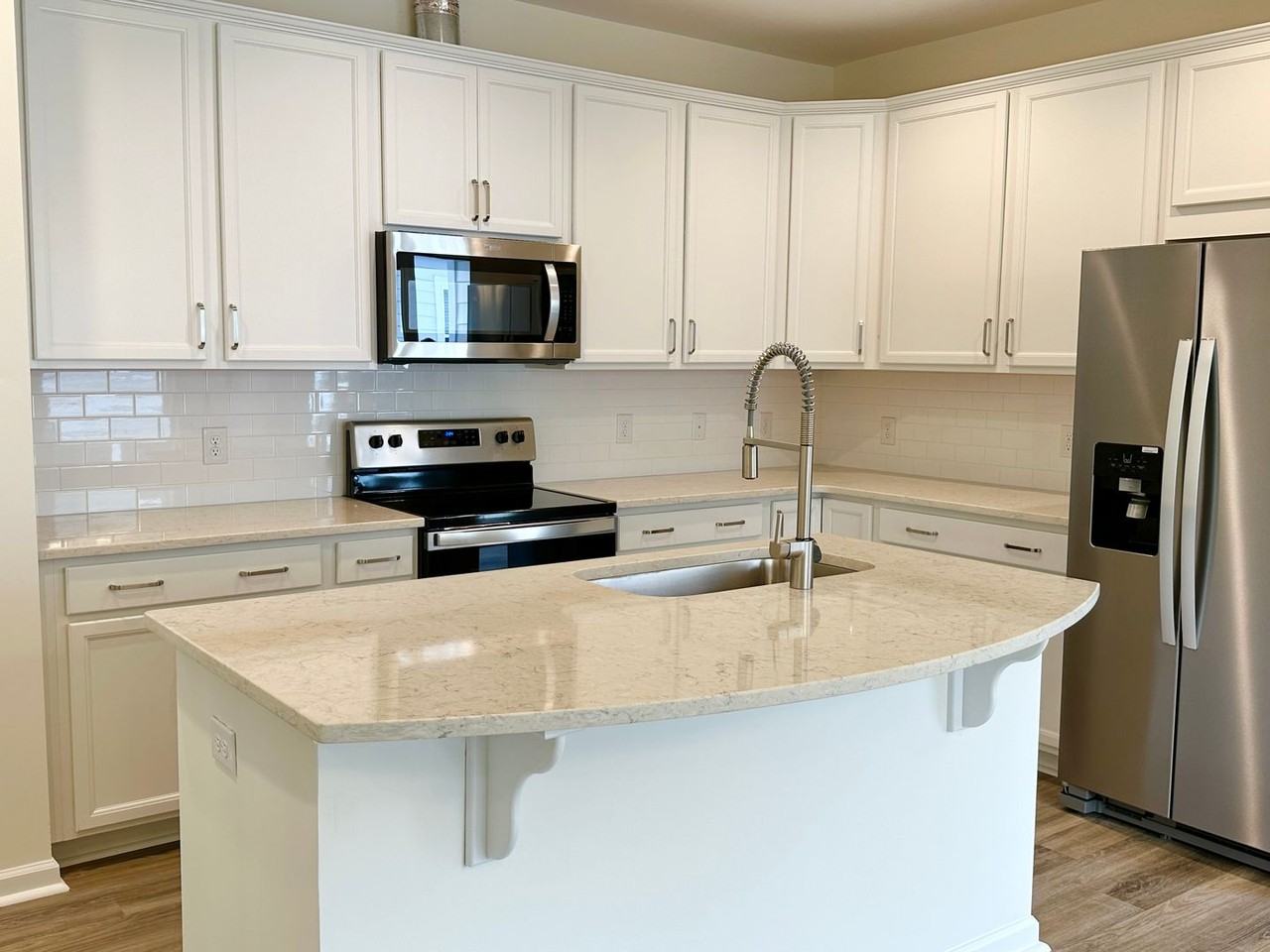 35 Small Pine Ln - Photo 6 of 31