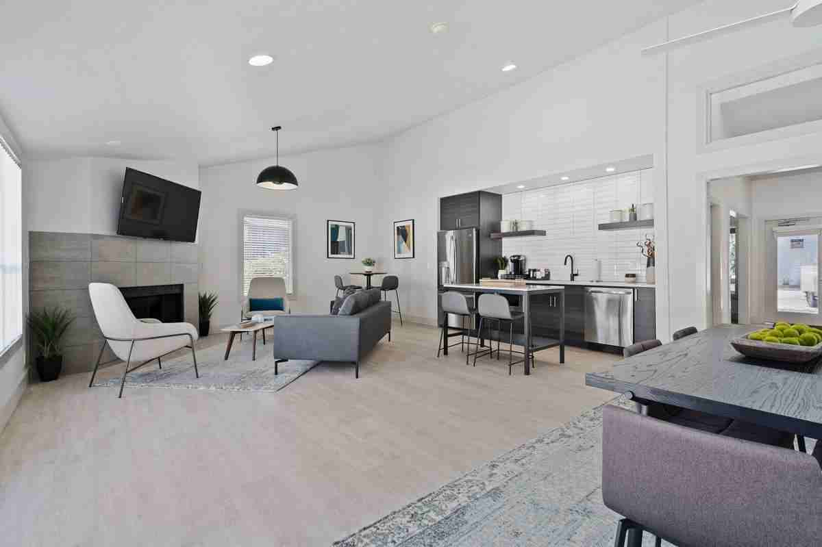 14901 Se 272nd St - Photo 6 of 37