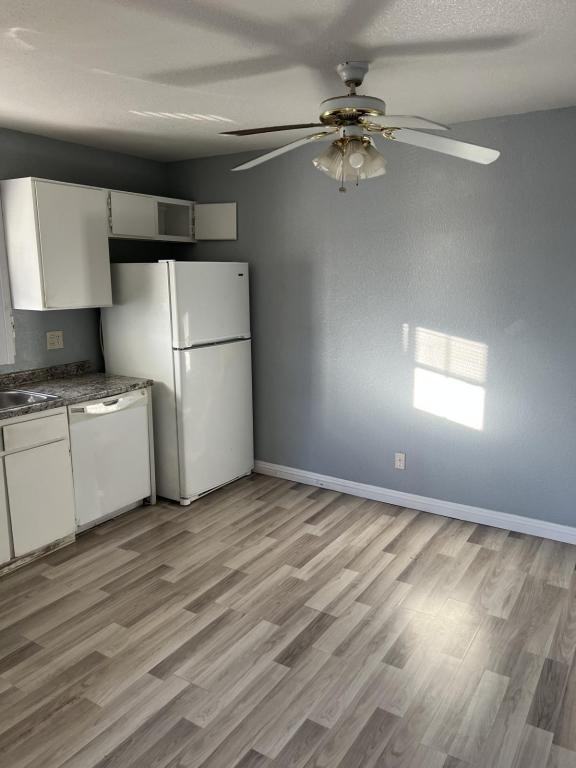 4221 Middlesex Ave #D - Photo 5 of 9