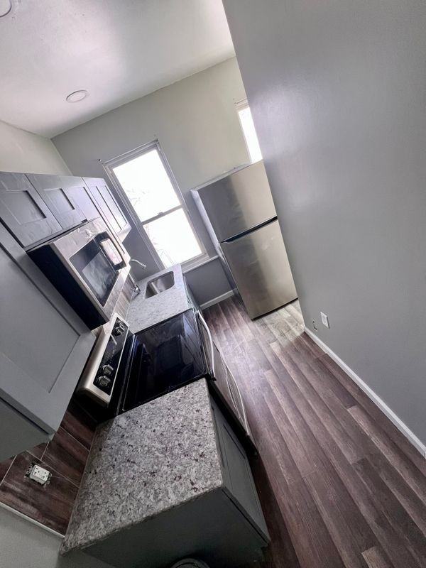 7307 Sycamore Ave ##Apt - Photo 3 of 10