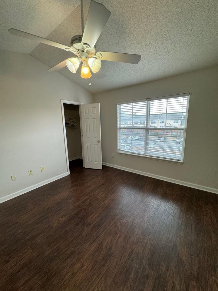 241 S Irwin St #51 - Photo 2 of 17