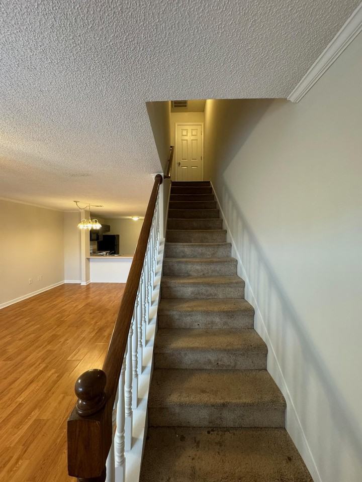 241 S Irwin St #51 - Photo 6 of 17