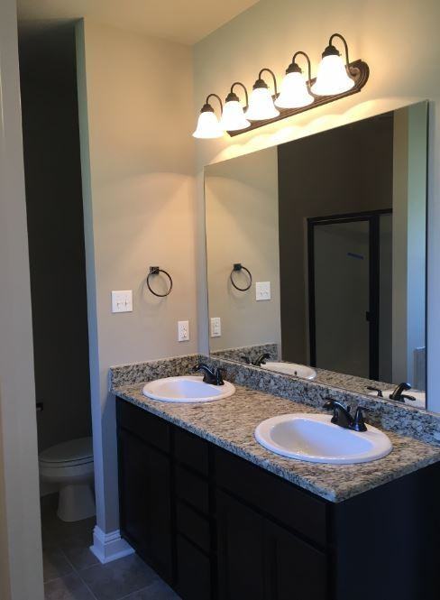 42216 Wood Ave - Photo 2 of 9