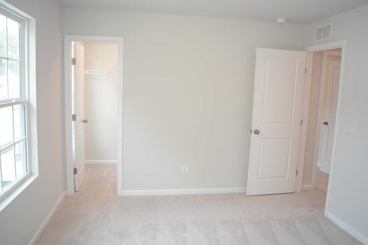 Bellewood Gardens Dr - Photo 5 of 14