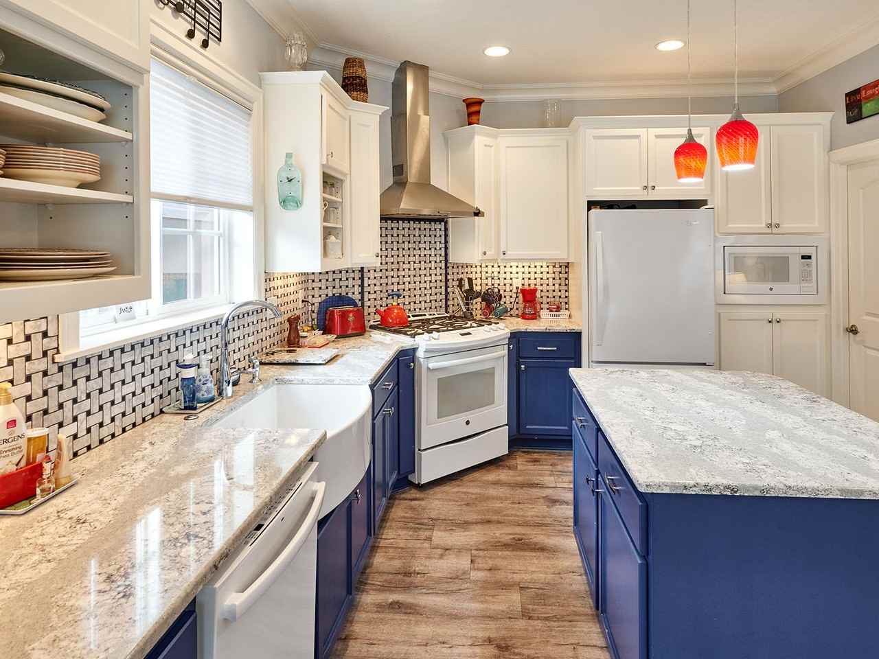 1328 S Water St - Photo 3 of 19