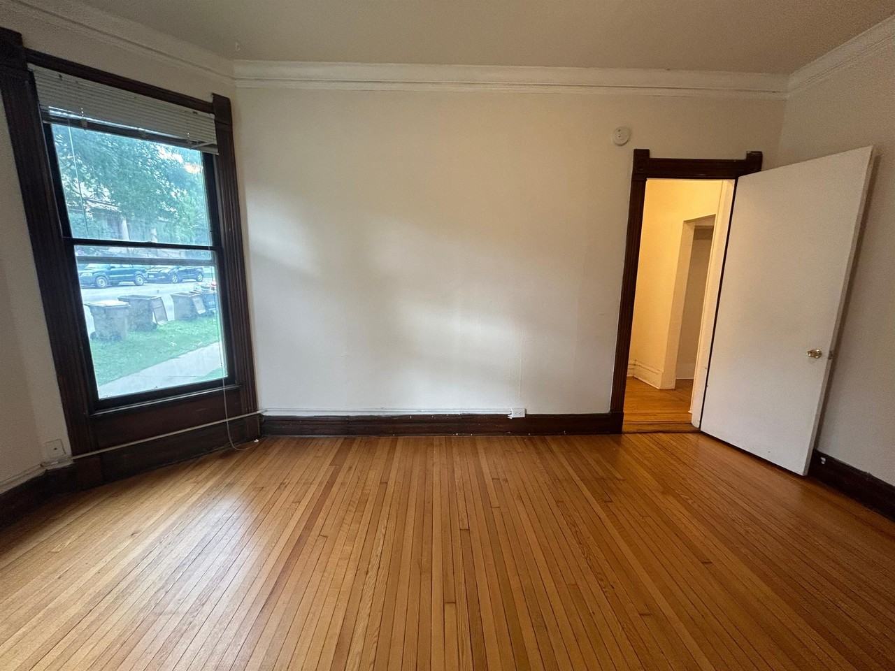 319 N Pinckney St #1 - Photo 7 of 24