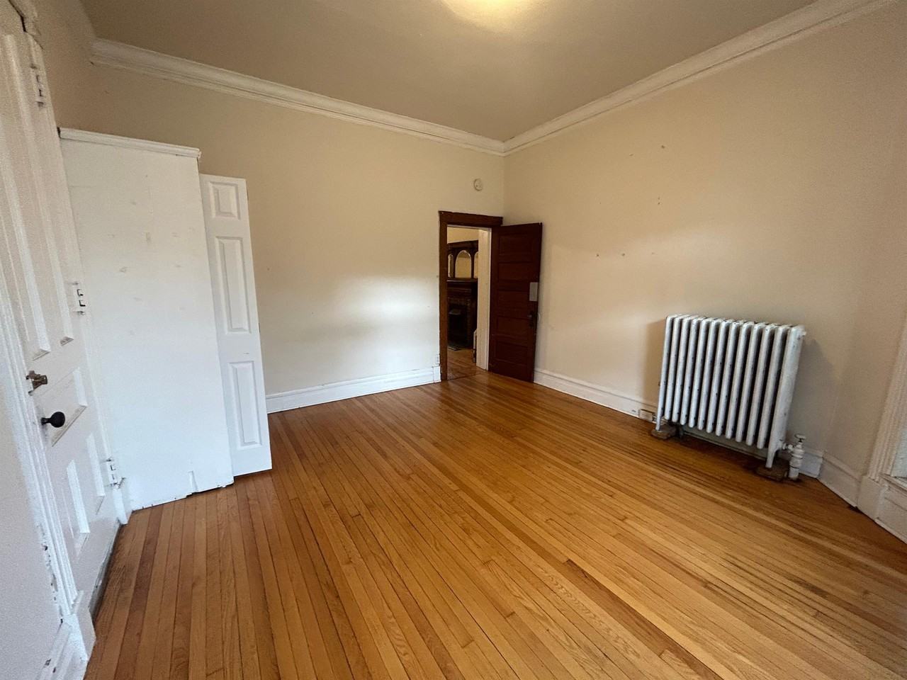 319 N Pinckney St #1 - Photo 6 of 24