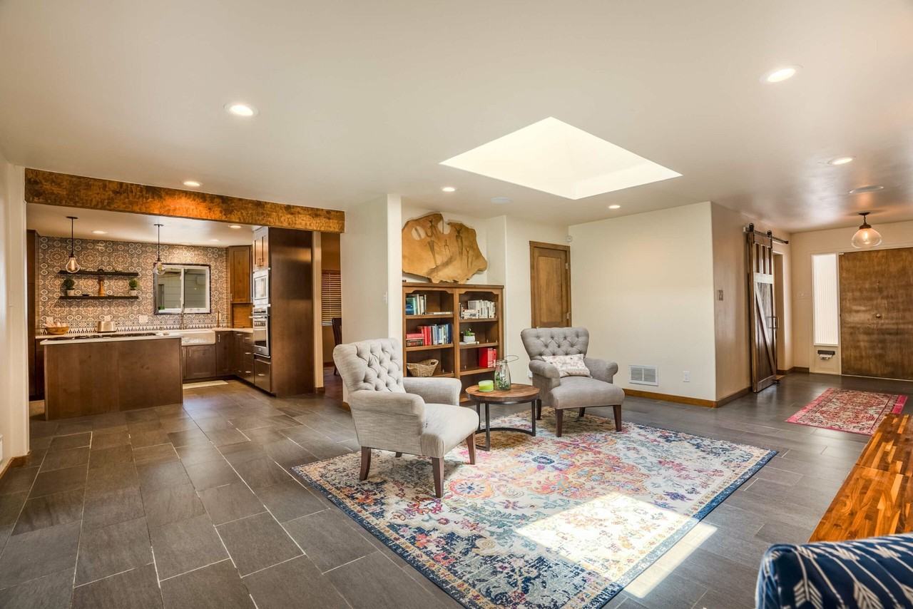 1623 San Patricio Ave Sw - Photo 2 of 29