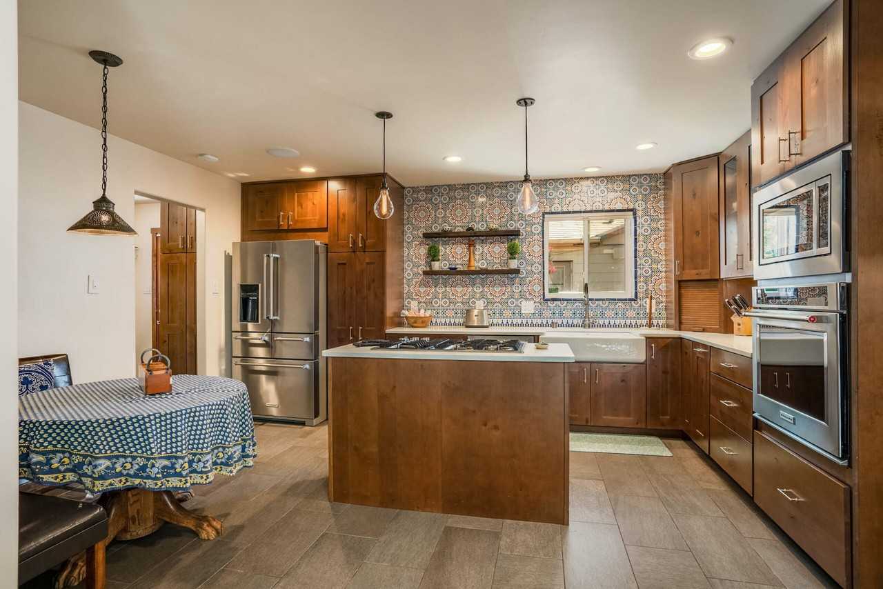 1623 San Patricio Ave Sw - Photo 3 of 29