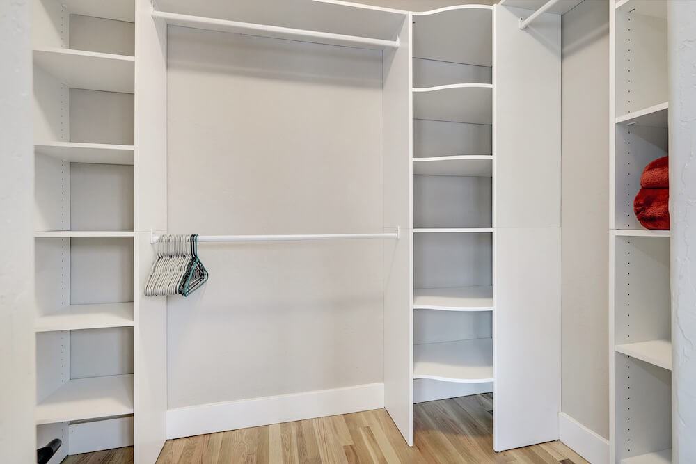 2610 Zearing Ave Nw - Photo 3 of 42