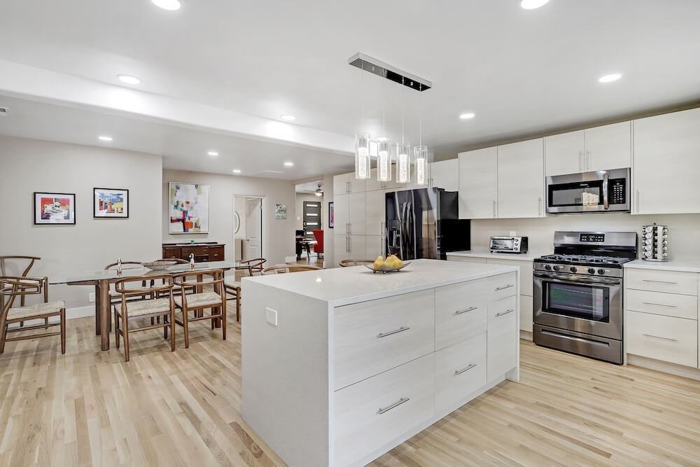 2610 Zearing Ave Nw - Photo 2 of 42