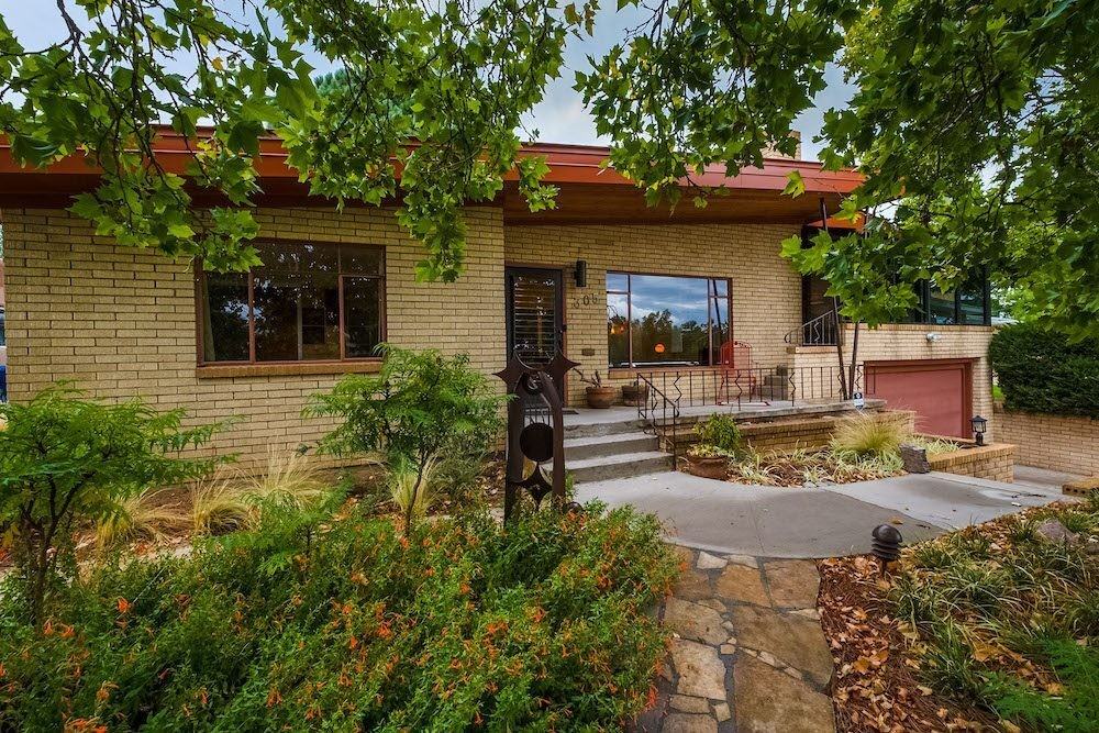 305 Aliso Dr Se - Photo 4 of 40