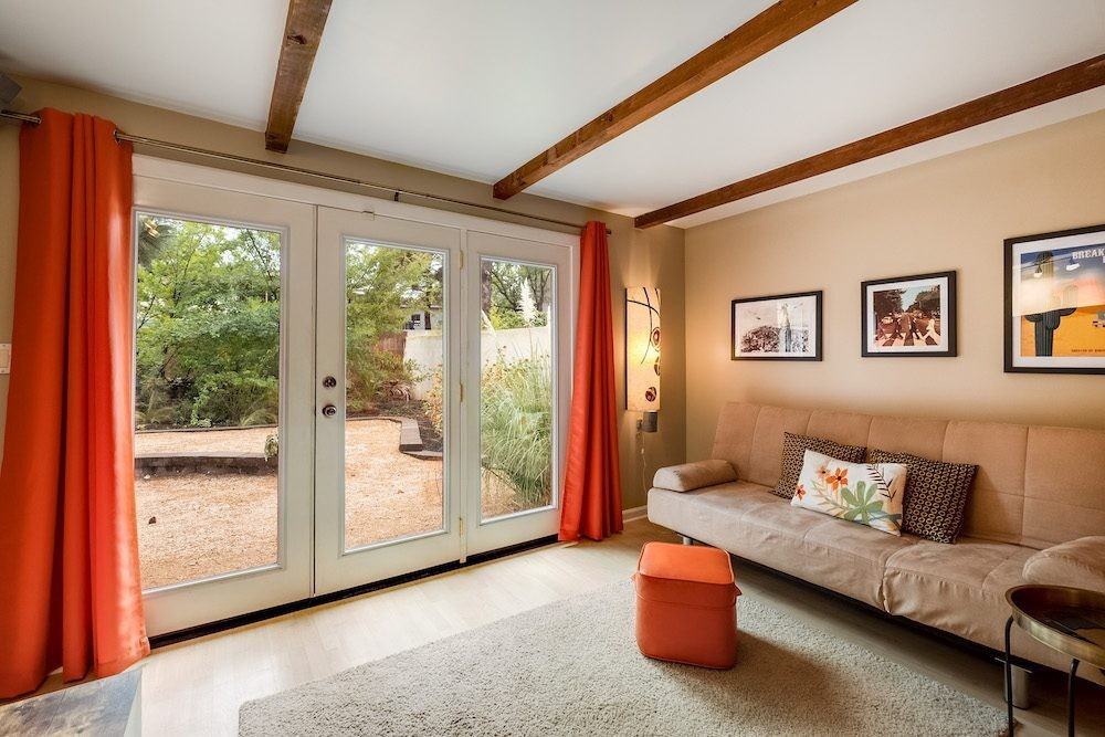 305 Aliso Dr Se - Photo 4 of 40
