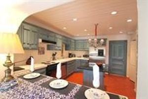 featured image of 318 1/2 San Pasquale Ave Nw