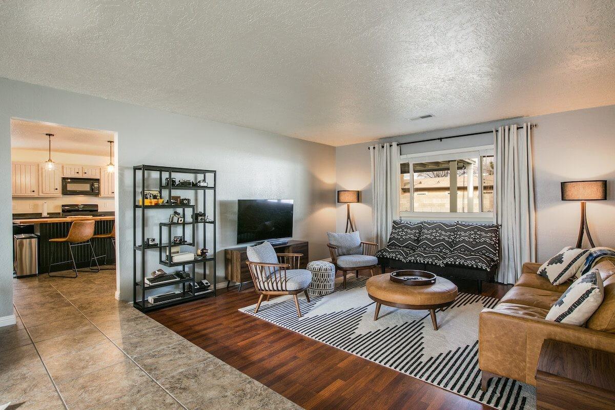 7205 Esther Ave Ne - Photo 6 of 50