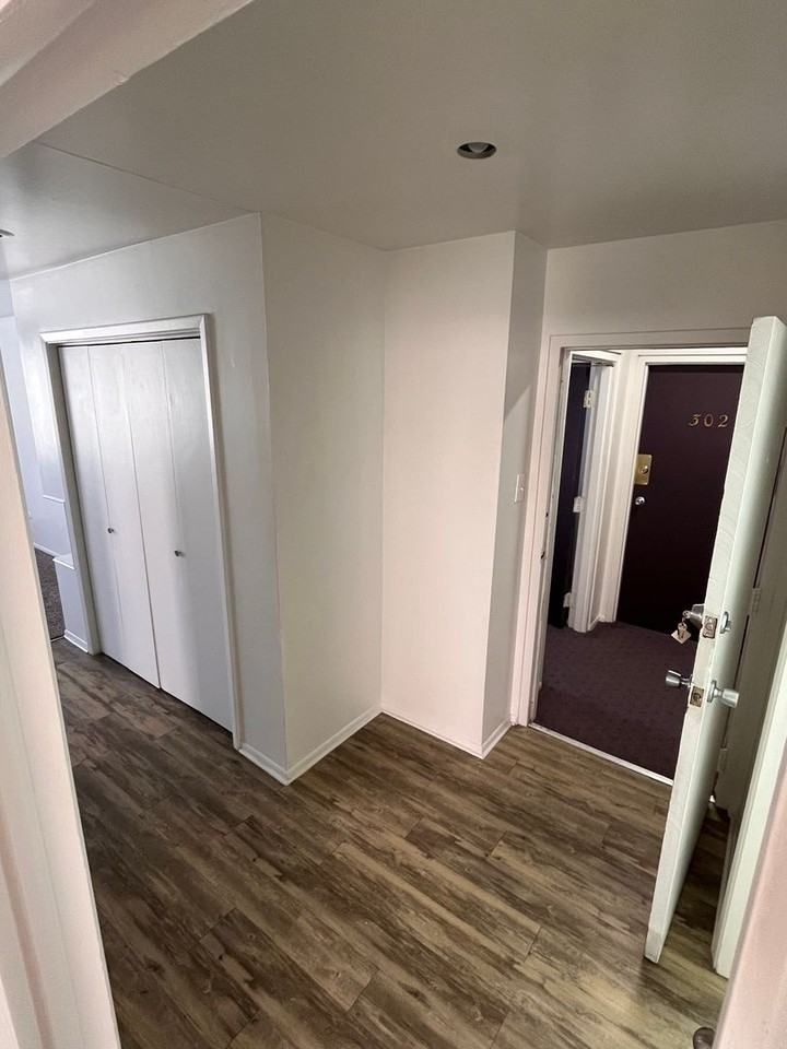 Logan House - Photo 3 of 8