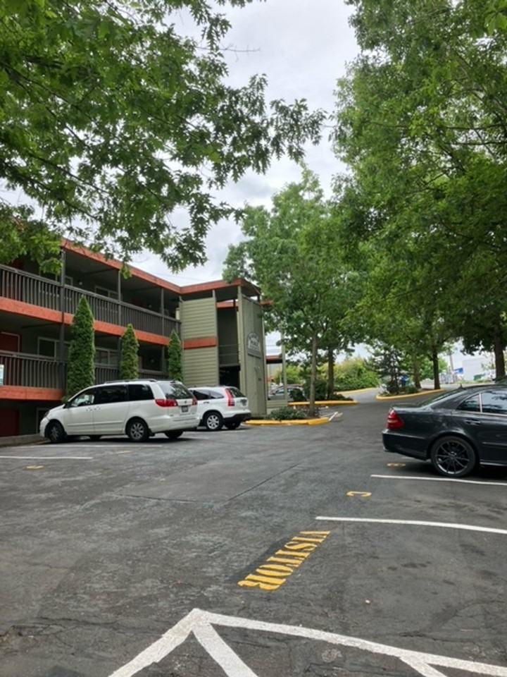 Barbur Place SE Portland - Photo 2 of 4