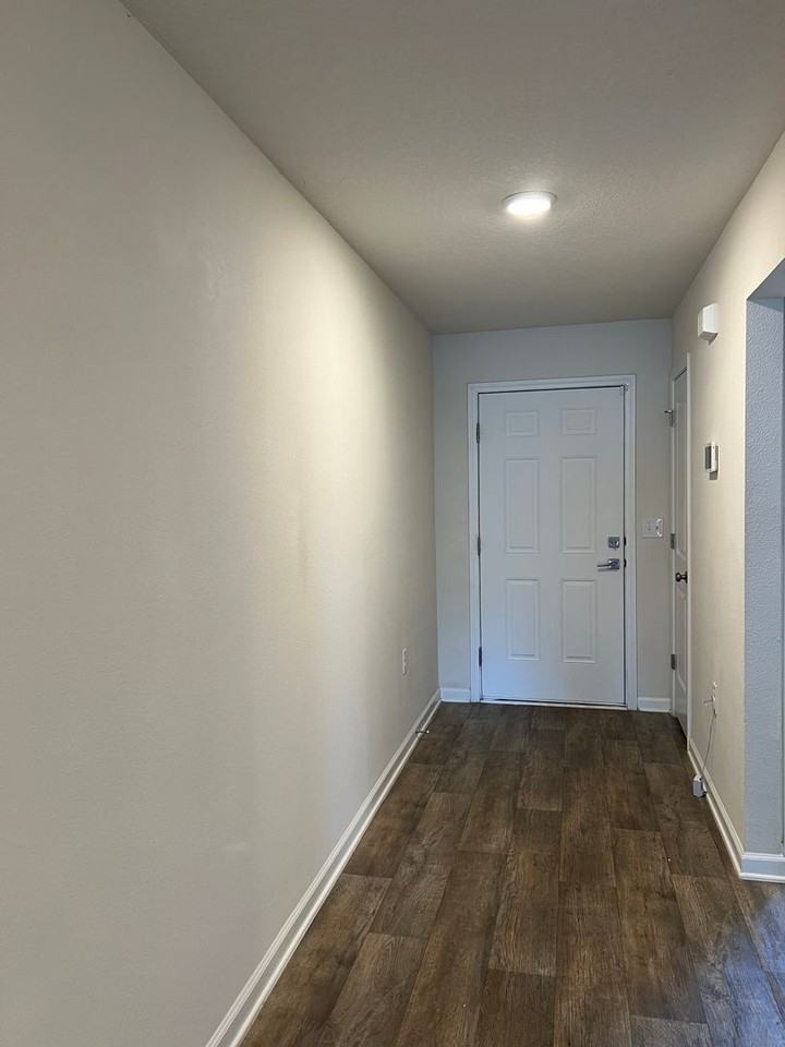 4080 Roosevelt Way - Photo 3 of 46