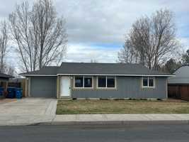 featured image of 3201 Sw Quartz Ave