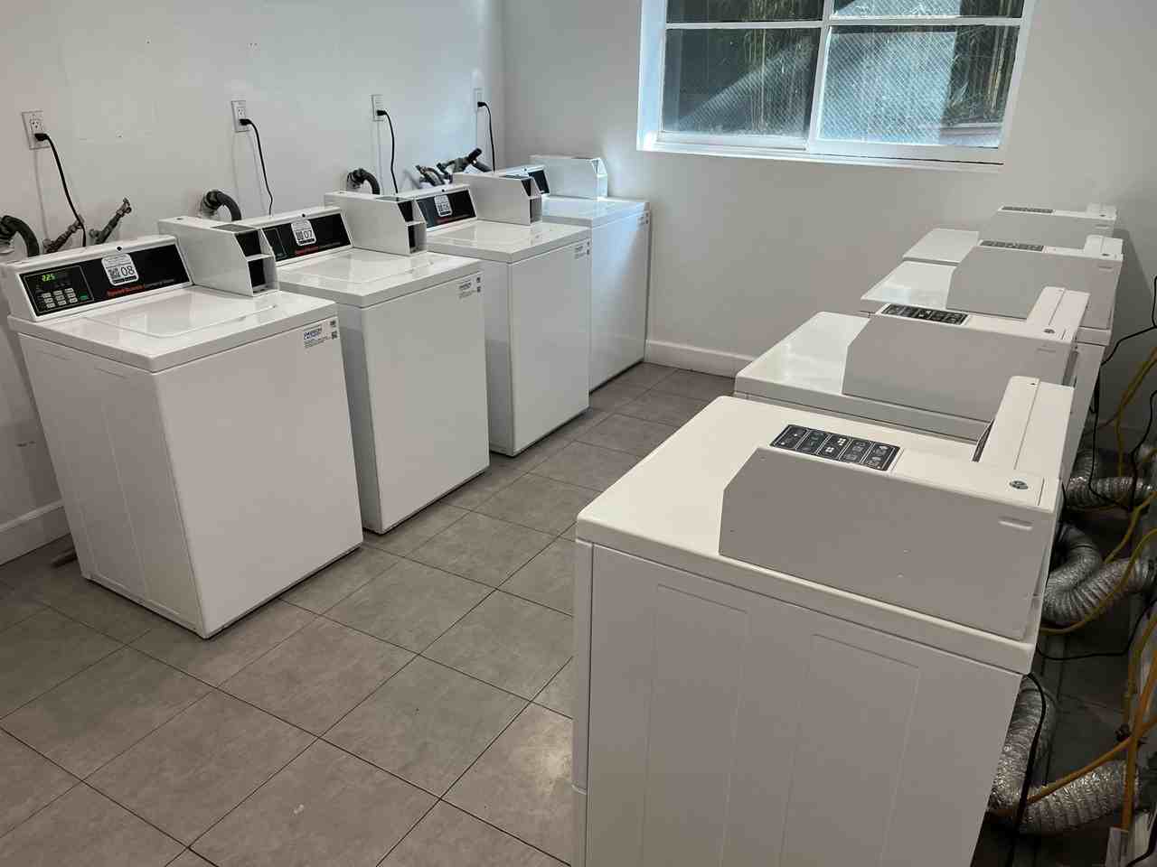 960 N. Alfred - Photo 4 of 9