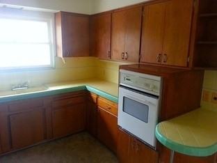 6250 Pontiac St - Photo 7 of 12