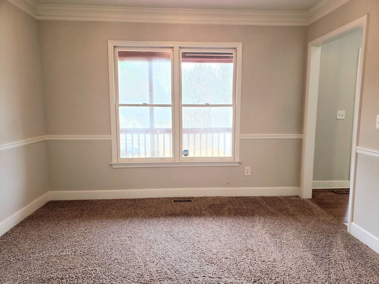 1352 Hearthstone Way Nw - Photo 4 of 31
