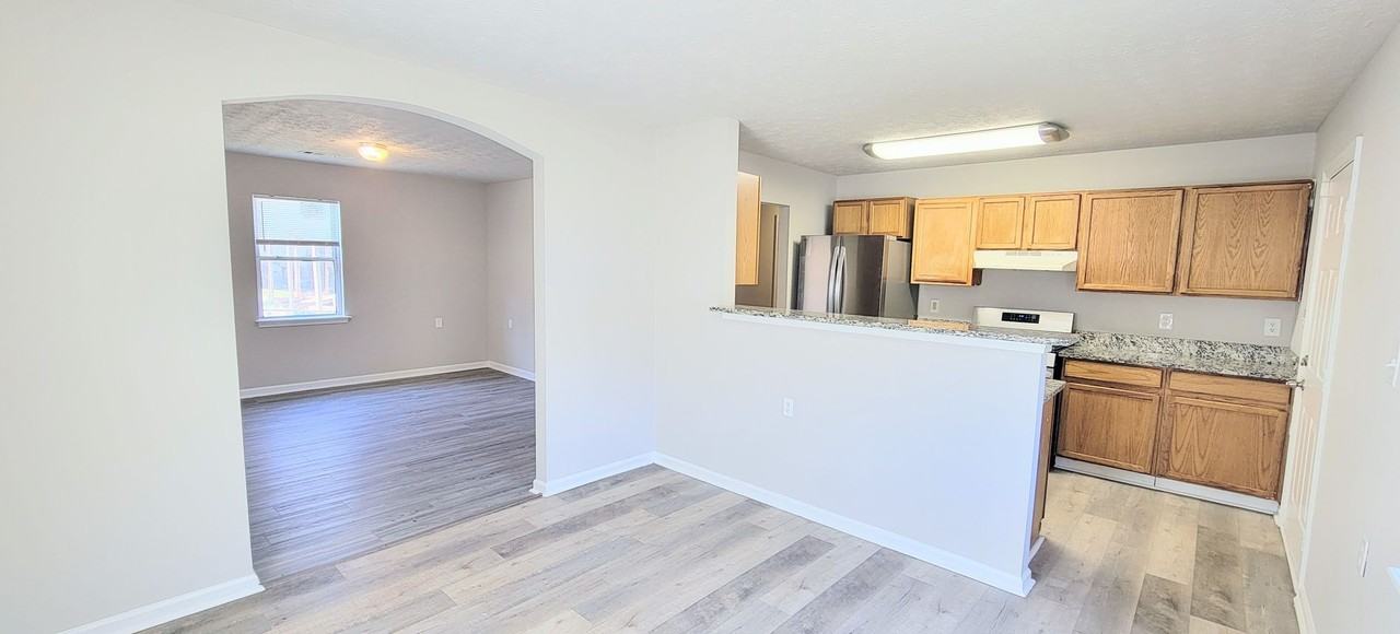 41 Meldon Ave Se - Photo 5 of 26