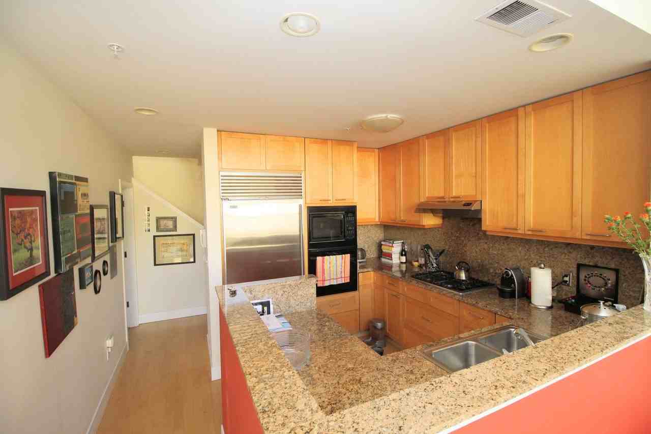 1121 Tennessee St #5 - Photo 6 of 20