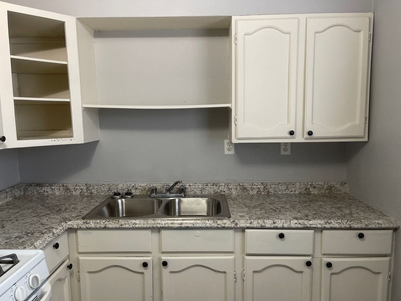 247 6th St #2 - Photo 5 of 8