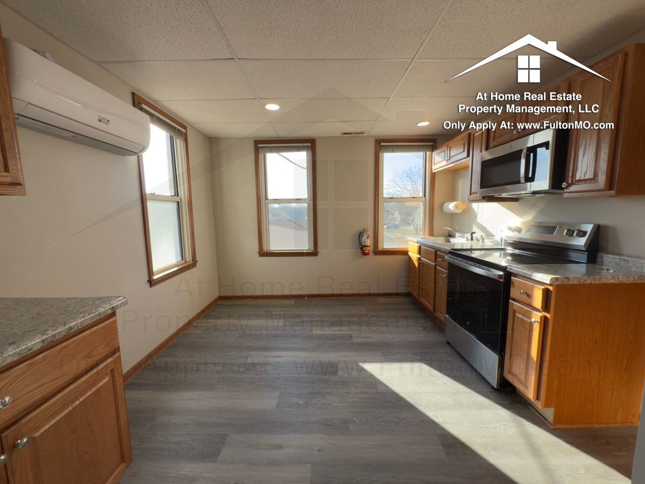 603 Court St - Photo 4 of 20