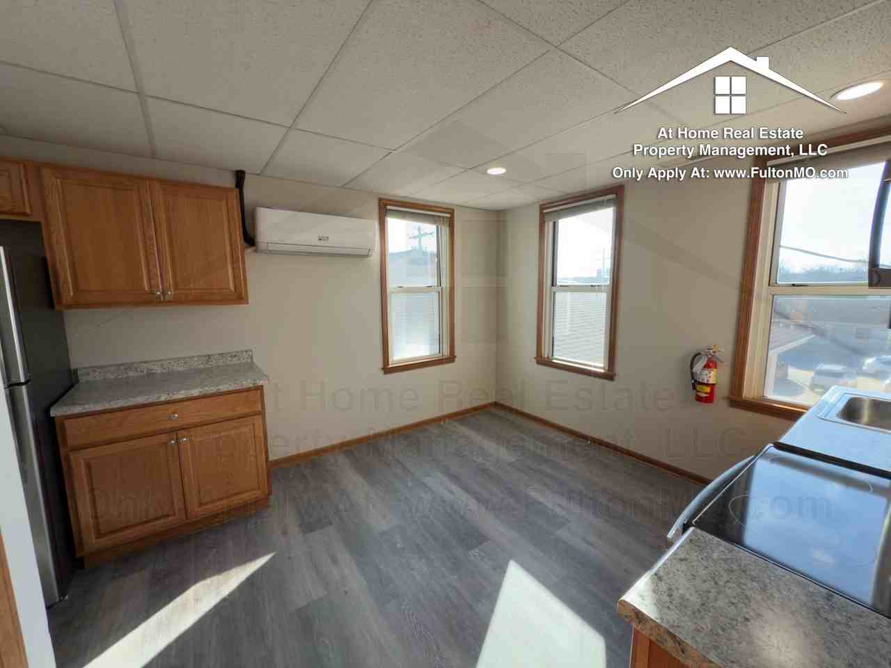 603 Court St - Photo 5 of 20