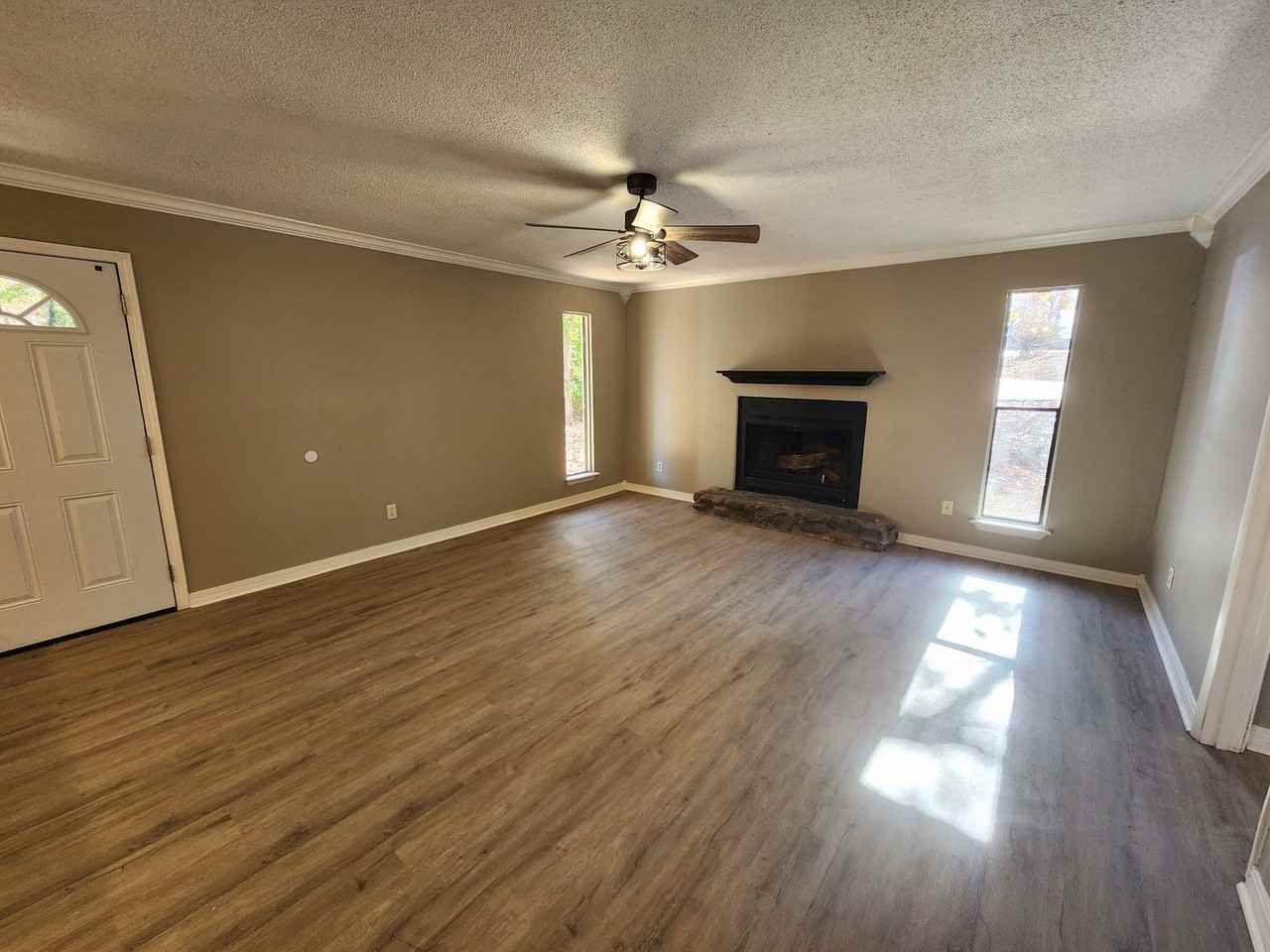 8206 Dogwood Trl - Photo 7 of 31