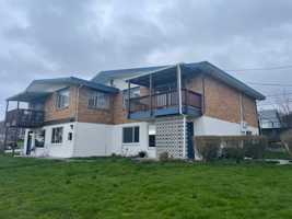 featured image of 1321 1321 SE 9th Ave & 1320 SE 10th Ct.