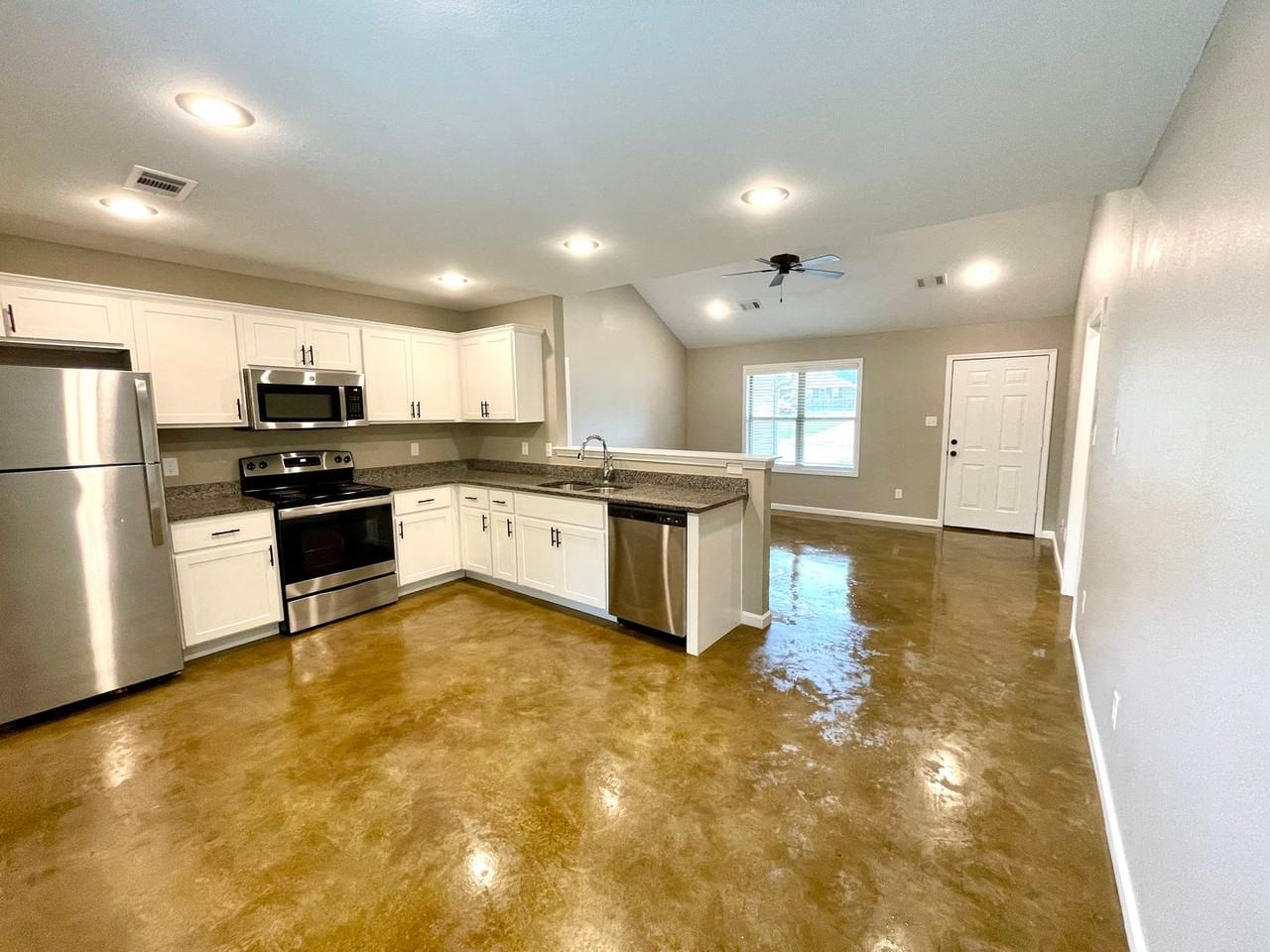 1205 Timberpoint Cir - Photo 2 of 14