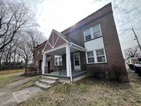 385 E Arcadia Ave - Photo 1 of 1