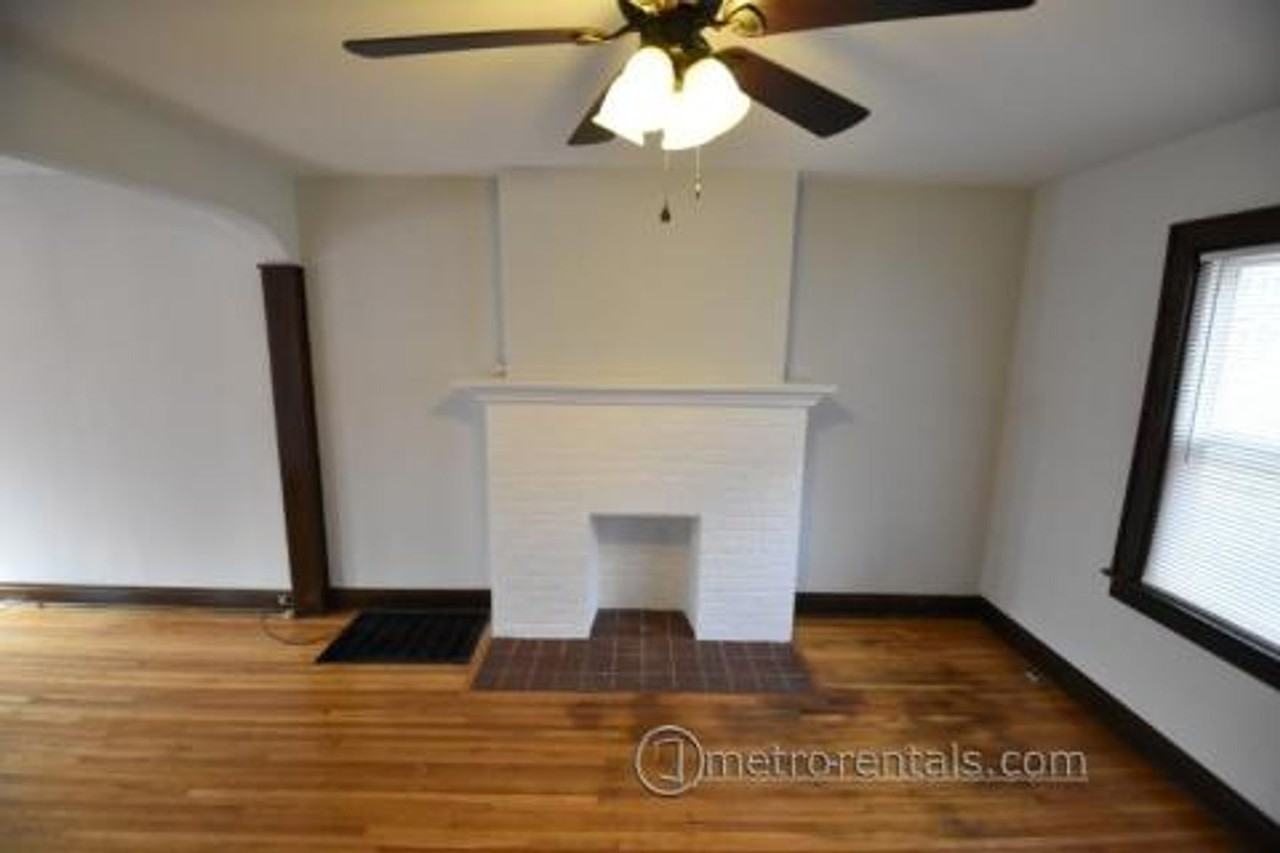 385 E Arcadia Ave - Photo 5 of 20